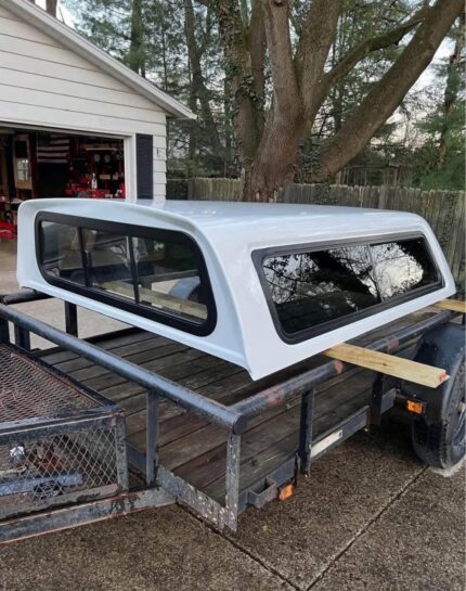 2018 GMC Canyon 6 ft 2door extended cab camper shell