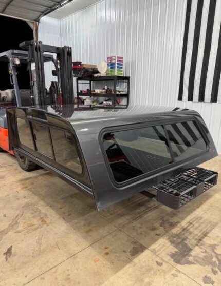 Used Fibrobec 8′ Cab High Fiberglass Truck Cap- 99-07 Ford F250/F350/F450 (18C)